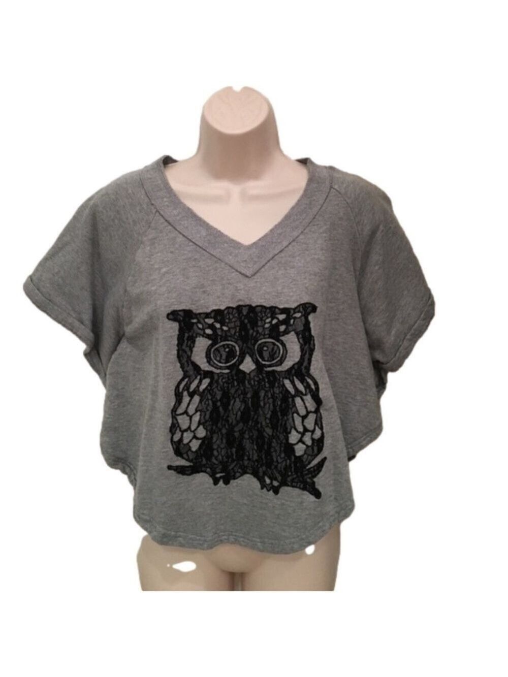 ROMEO & JULIET COUTURE Gray Short Sleeve Sweatshirt w/ Lace Owl Print Size S - Picture 3 of 6